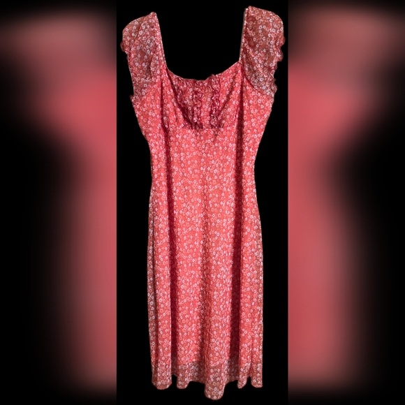 Studio Y Dresses & Skirts - Studio Y Coral Floral Dress